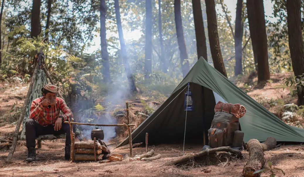 You are currently viewing Camping in Hot Weather: How to Stay Cool and Comfortable 